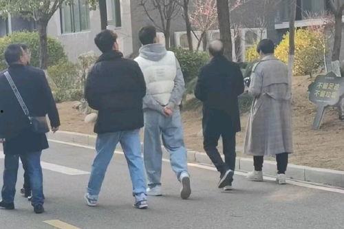 吃瓜网红事件图片高清,揭秘网络舆论背后的真相 第2张 吃瓜网红事件图片高清,揭秘网络舆论背后的真相 第2张